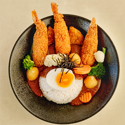 ARROZ CARIL COM TEMPURA CAMARÃO